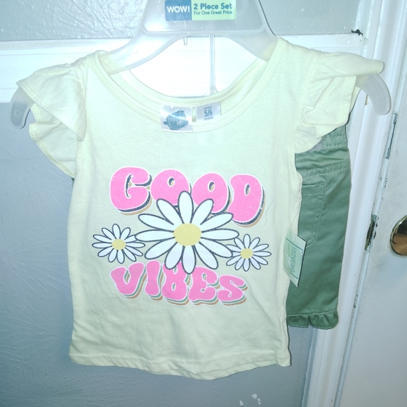 Lil girls outfits size 5/6 7 of them - Picture 11 of 12